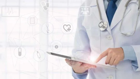 Cómo digitalizar eficazmente su negocio farmacéutico y de tecnología médica