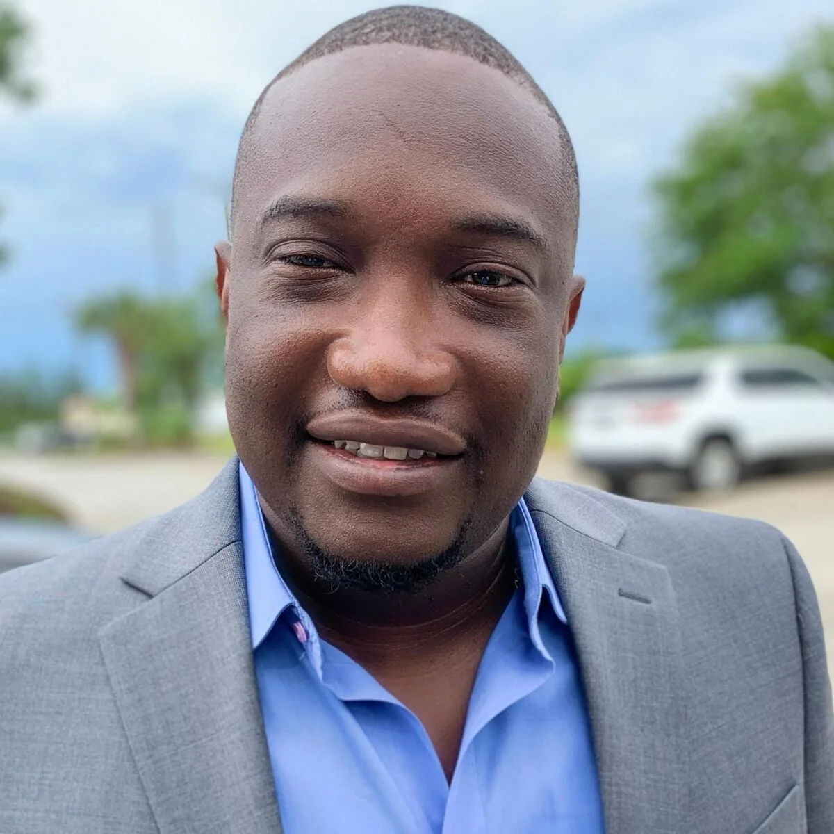 Foto de cabeza de Melvin Heyward, director de producción