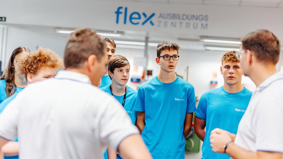 Inicie una carrera en fabricación en Flex